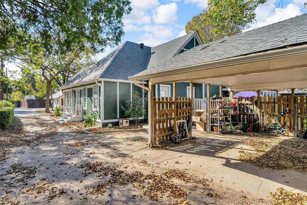 University-Rev - Residential