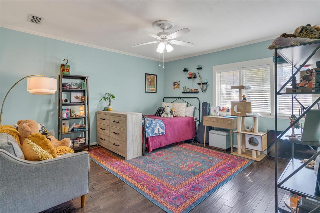 University-Rev - Residential