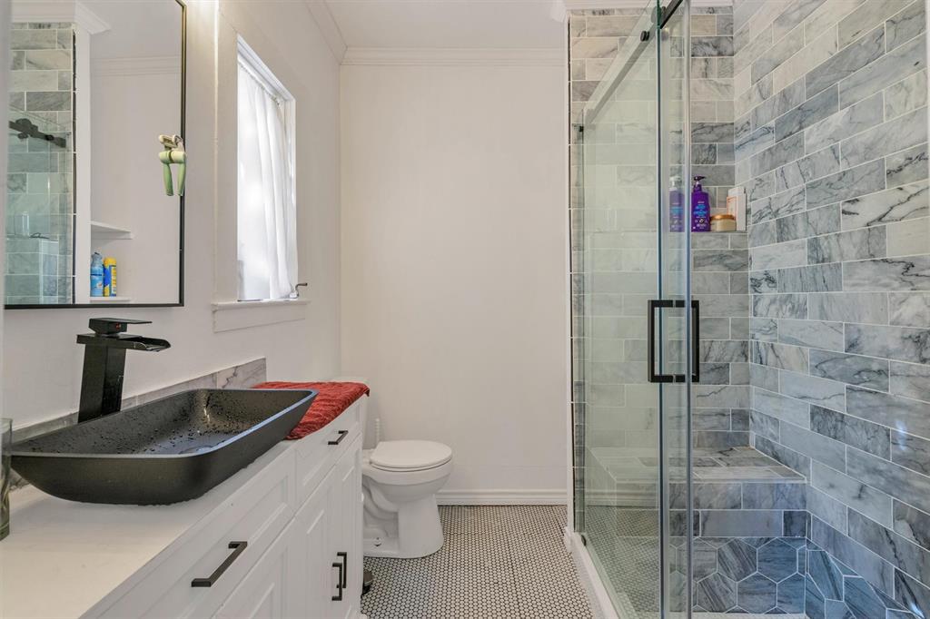 University-Rev - Residential