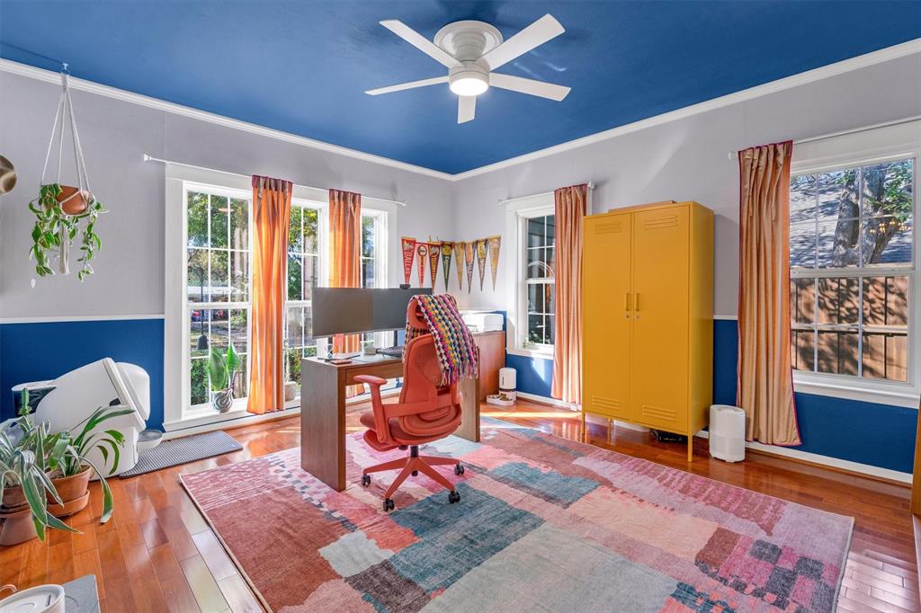 University-Rev - Residential