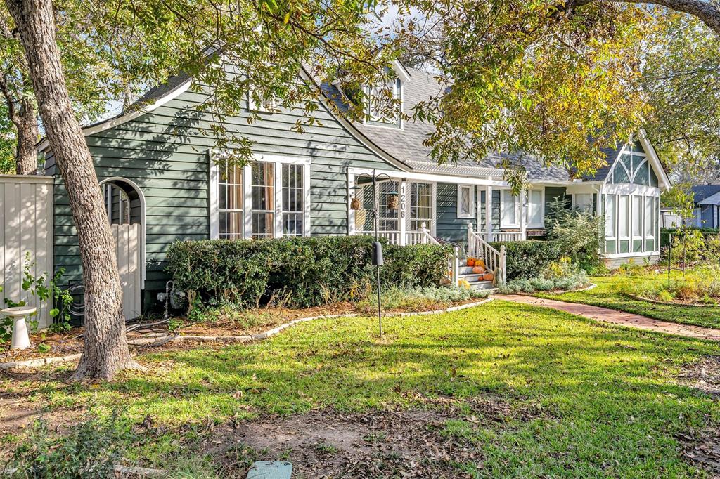 University-Rev - Residential