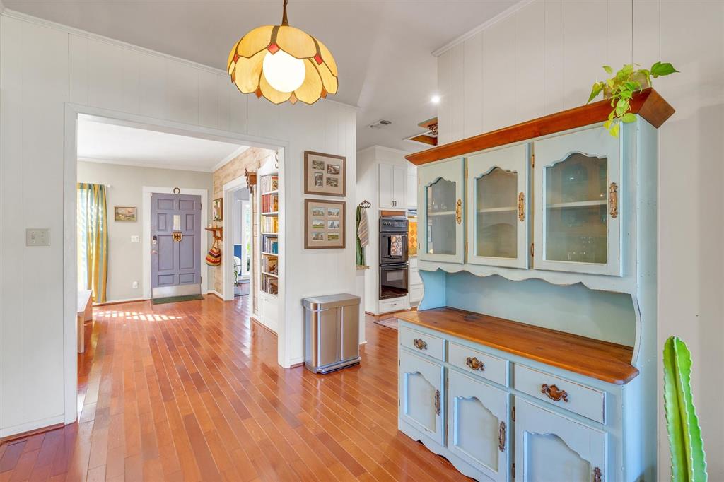 University-Rev - Residential