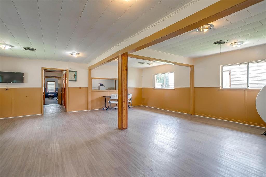 Farwell Heights - Commercial Sale