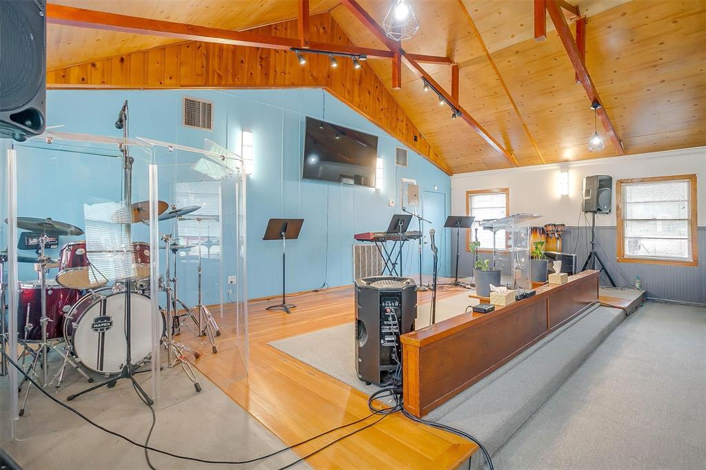 Farwell Heights - Commercial Sale