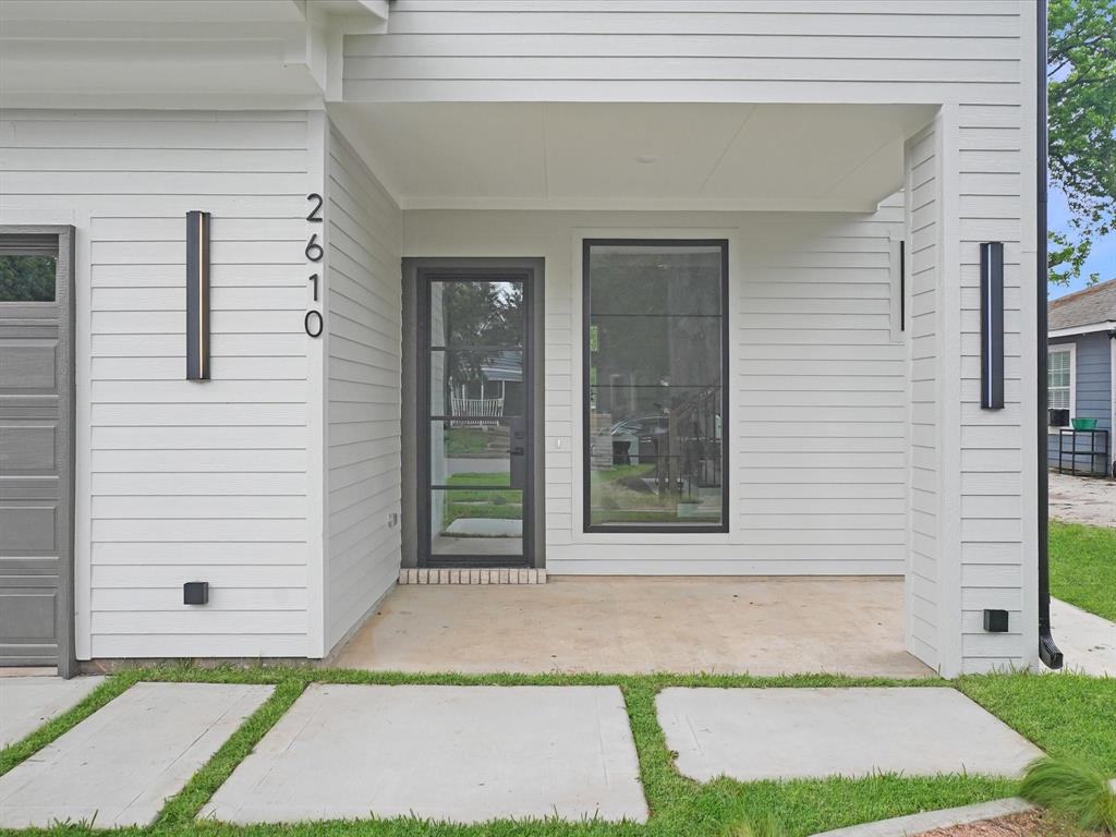 2610 Emmett Street