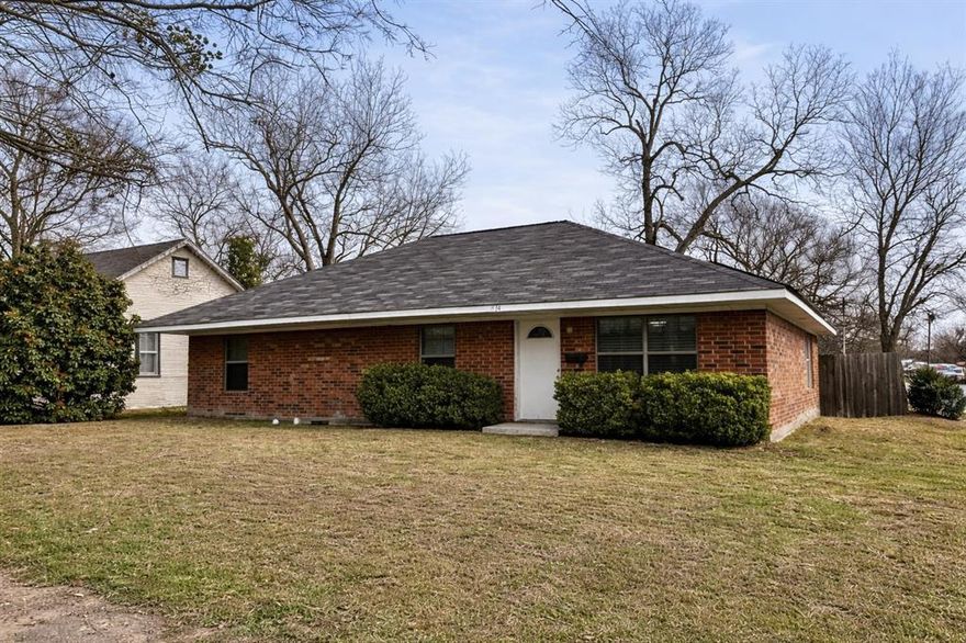 Move in ready 3 bedroom, 2 bathroom home with HUGE backyard. This spacious floor plan is very inviting. Property is located on a corner and gated entry for car on side. Tile throughout the home, fresh paint and clean! Great home at a Great Price! Hurry and see it today!
