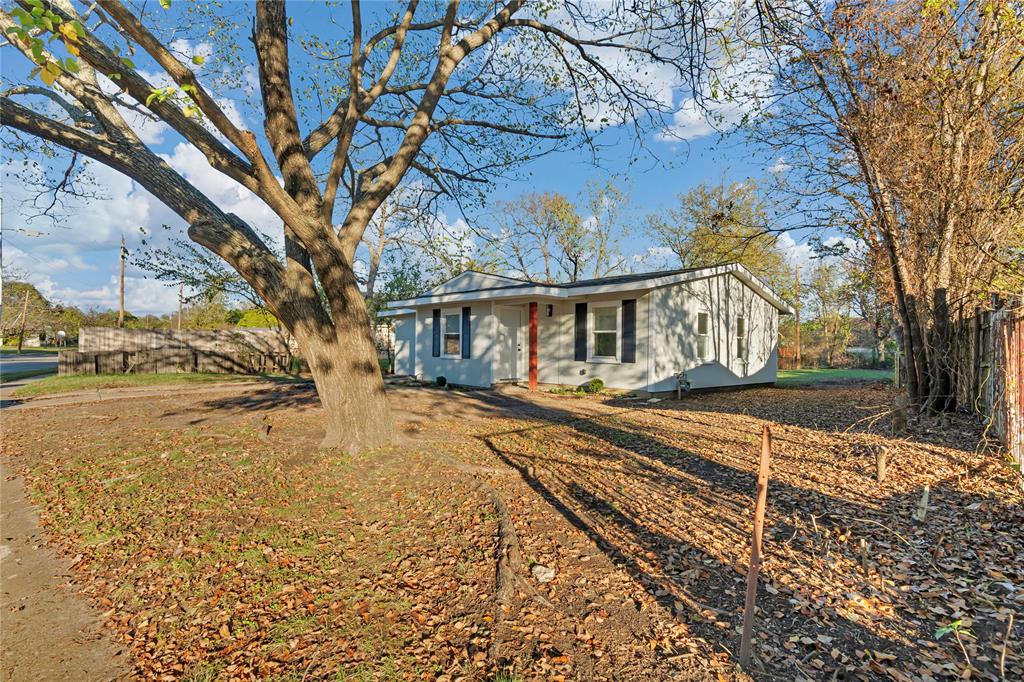 3709 S Hughes Avenue