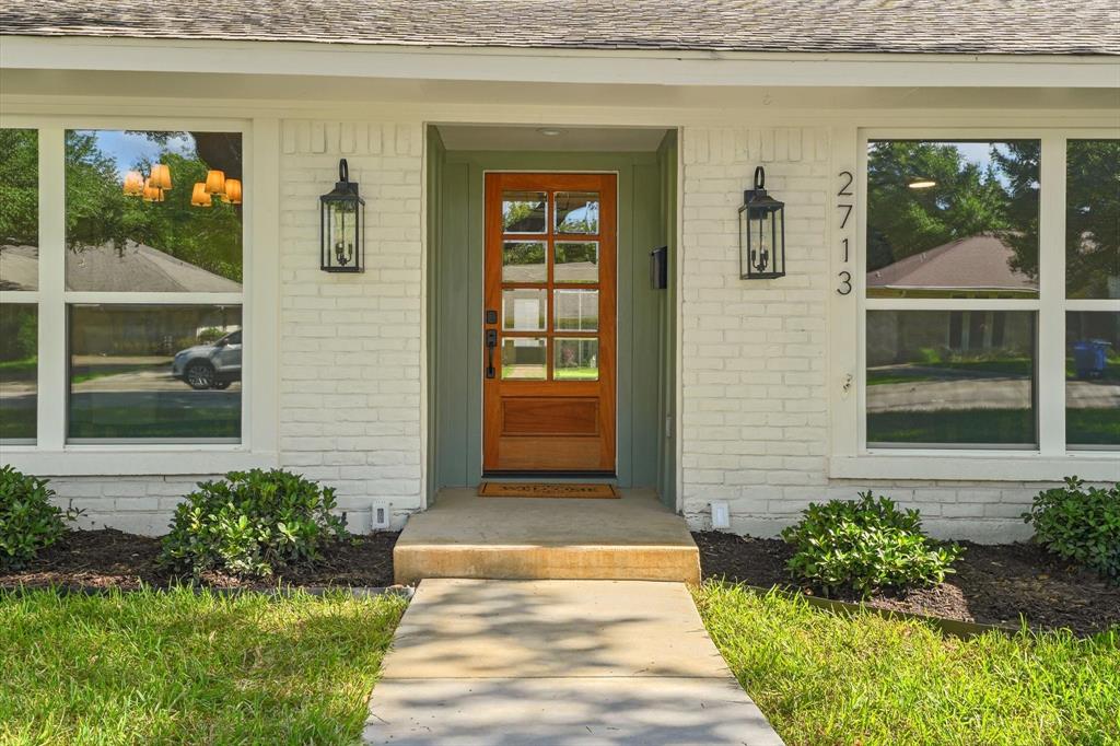 2713 Quail Ridge Drive