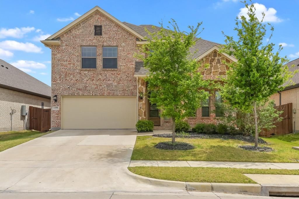 Photo of 3208 Heathrow Road, Mesquite, TX 75181 (MLS # 21229750)
