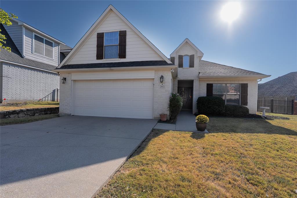 2812 Greenway Drive