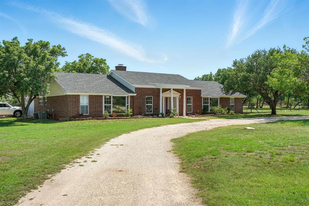 233 Country Place S