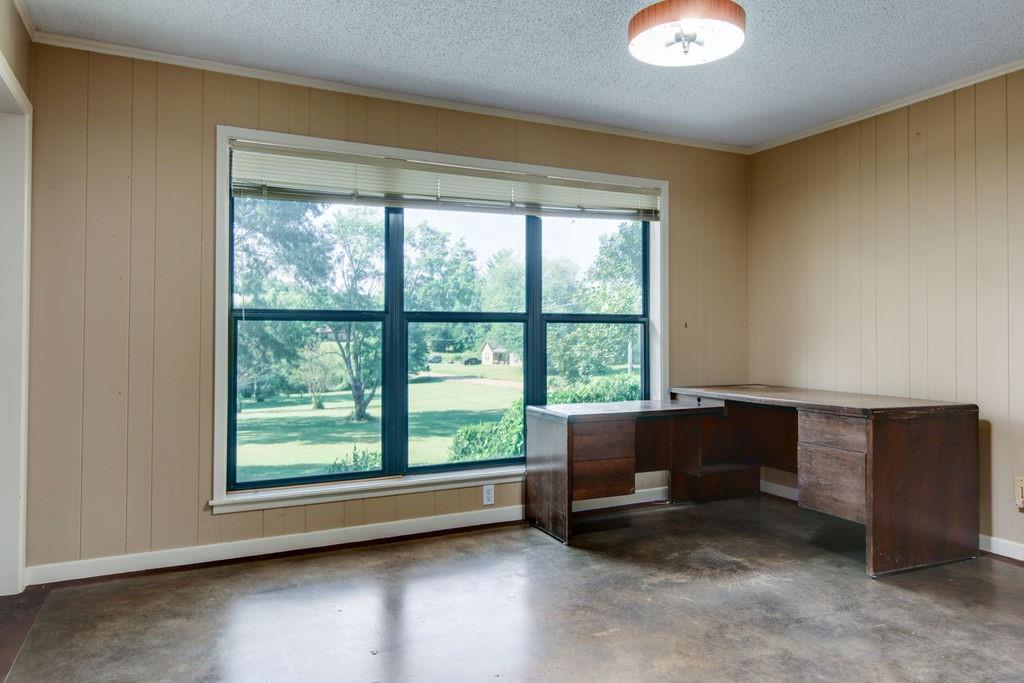 BILL ROGERS ESTATES - Residential