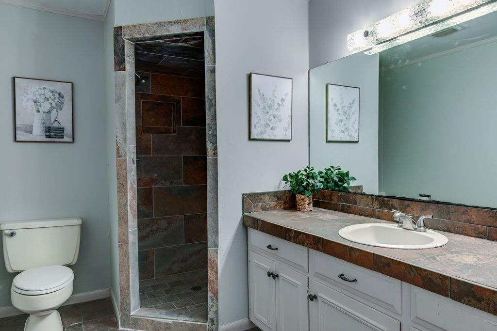 BILL ROGERS ESTATES - Residential