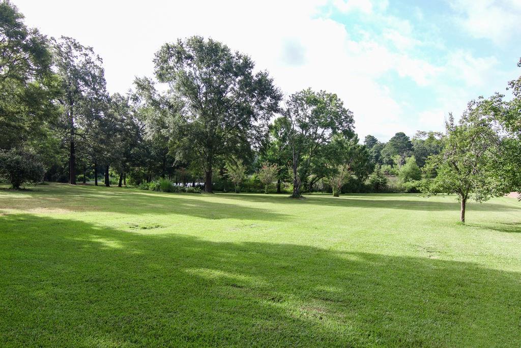 BILL ROGERS ESTATES - Residential