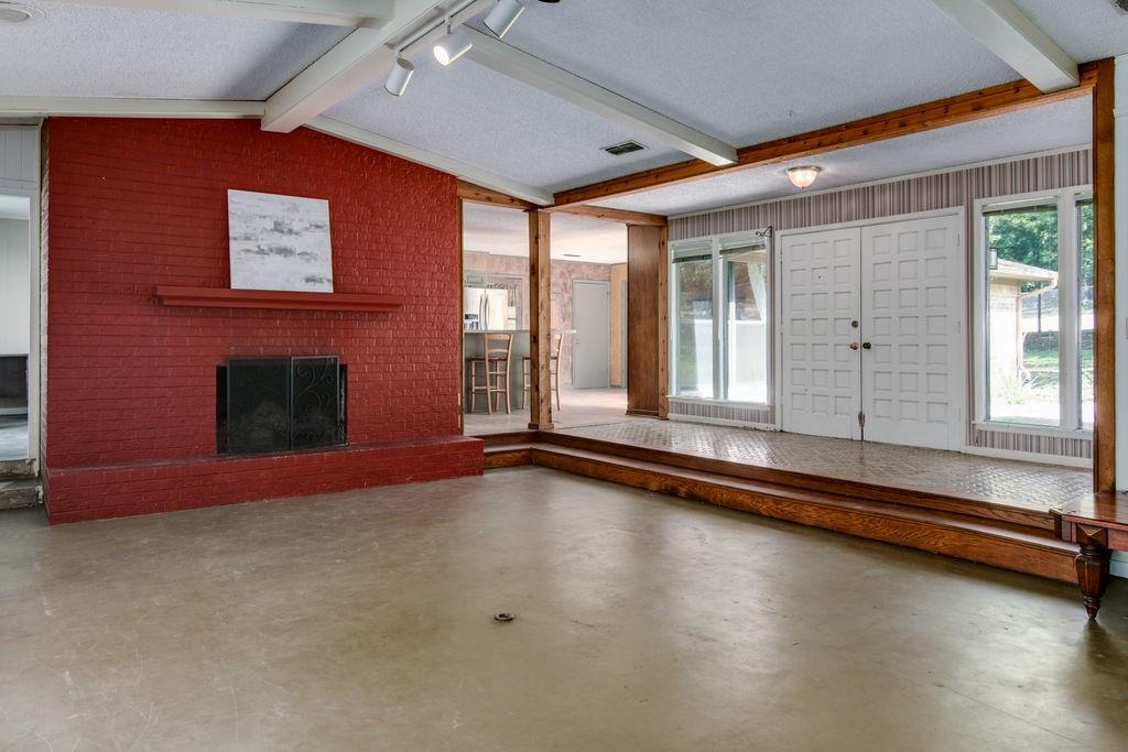 BILL ROGERS ESTATES - Residential