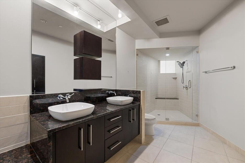 One Montgomery Plaza Residence Condo - Residential Lease