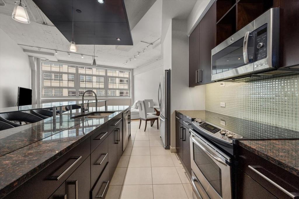 One Montgomery Plaza Residence Condo - Residential Lease