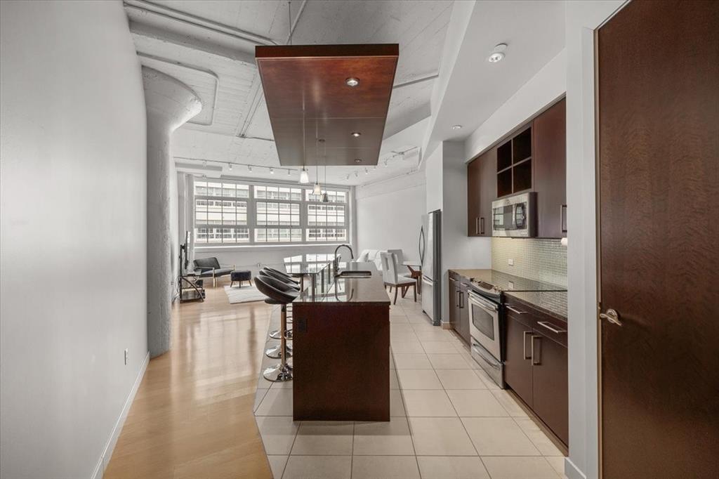 One Montgomery Plaza Residence Condo - Residential Lease