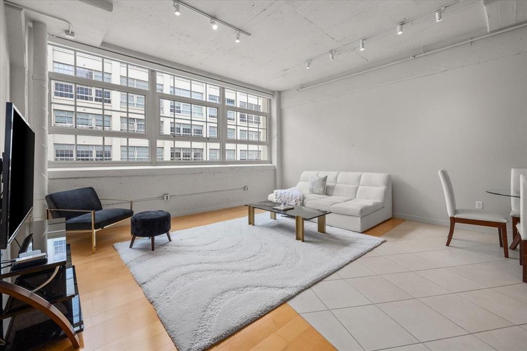 One Montgomery Plaza Residence Condo - Residential Lease