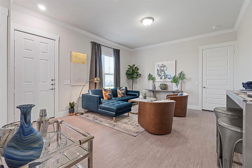 Mansions of Oak Point - Residential Lease