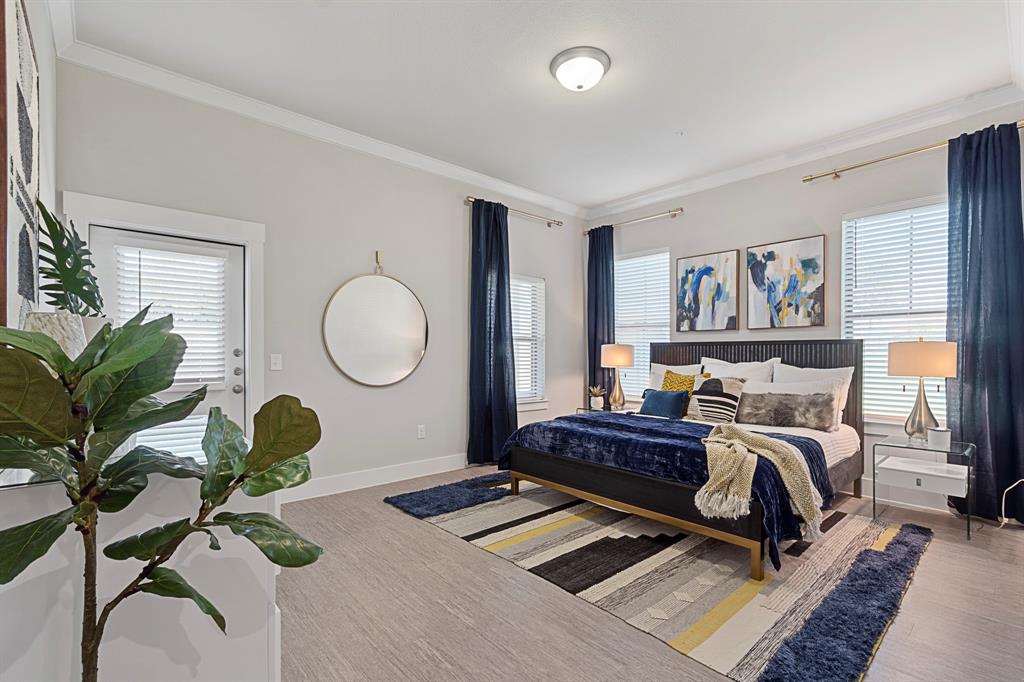 Mansions of Oak Point - Residential Lease