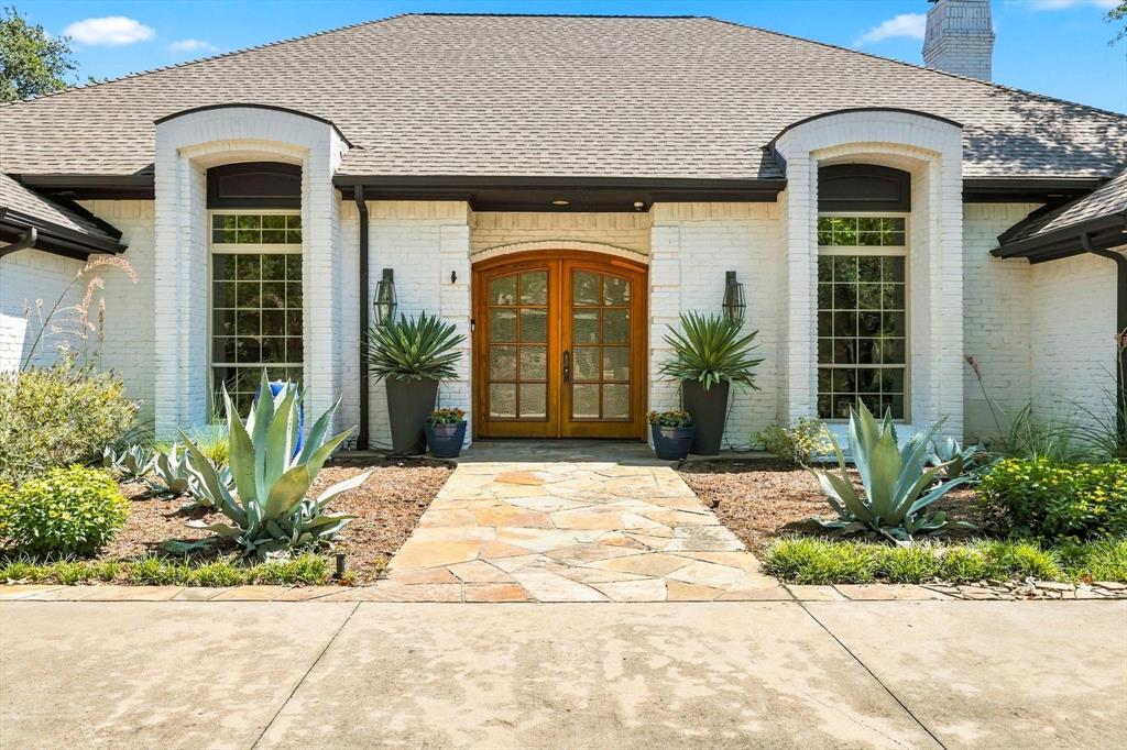 5702 Club Oaks Drive