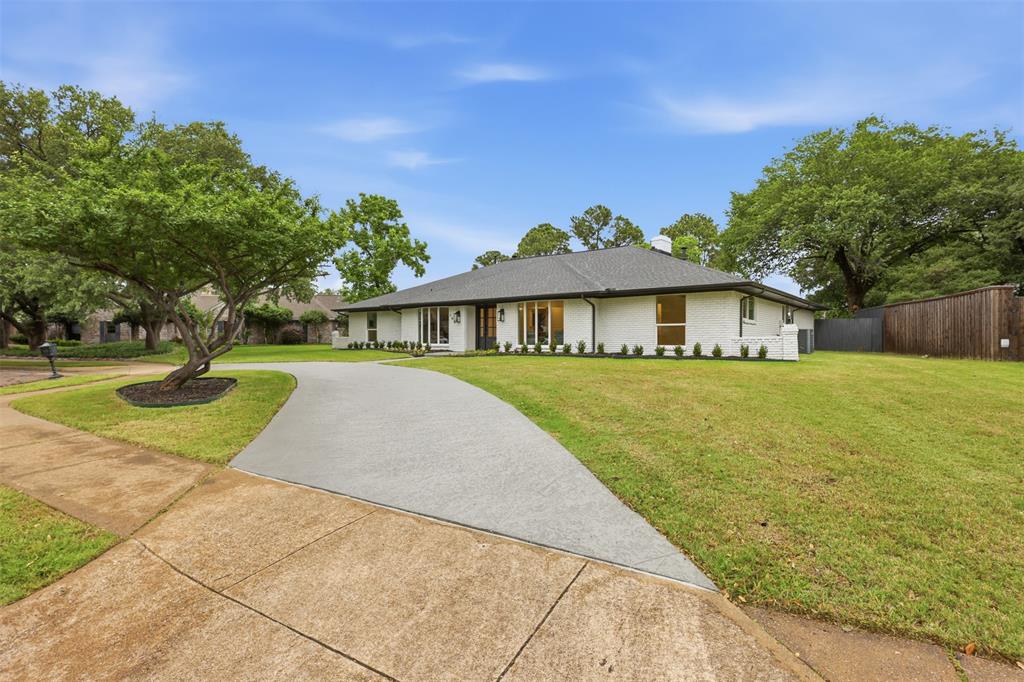 105 Wellesley Drive