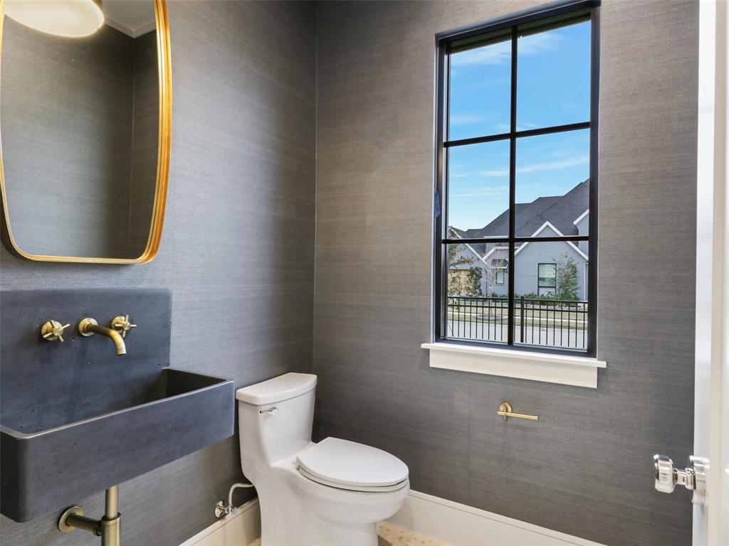 WINDSONG  Shaddock Custom - Residential