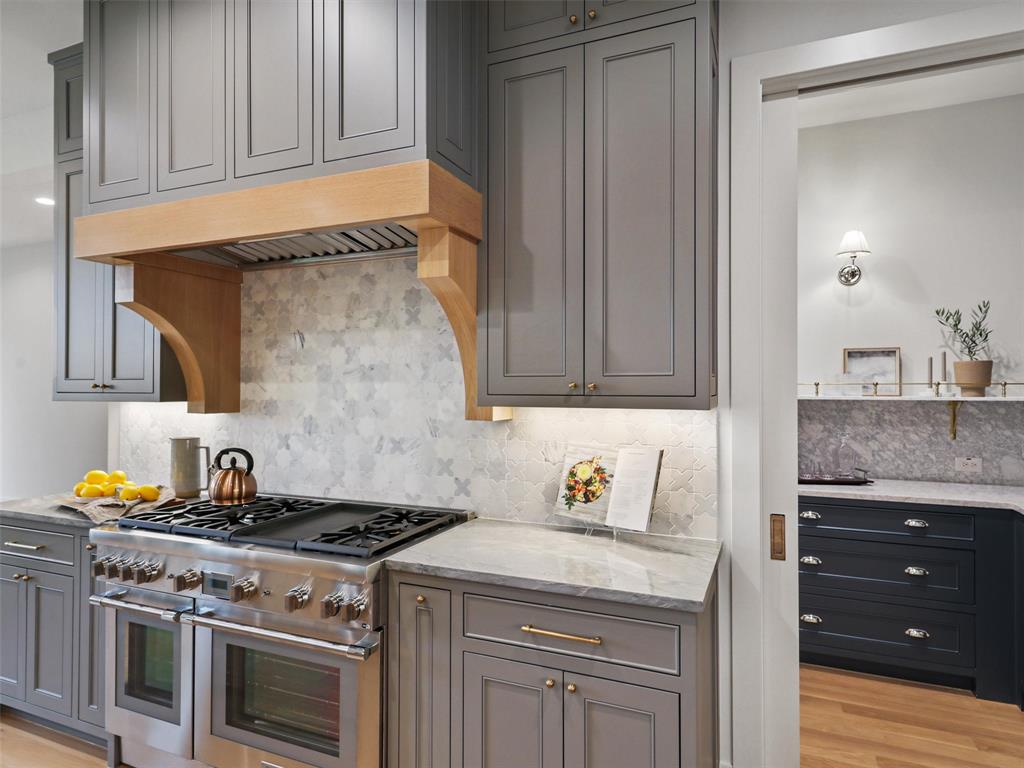 WINDSONG  Shaddock Custom - Residential