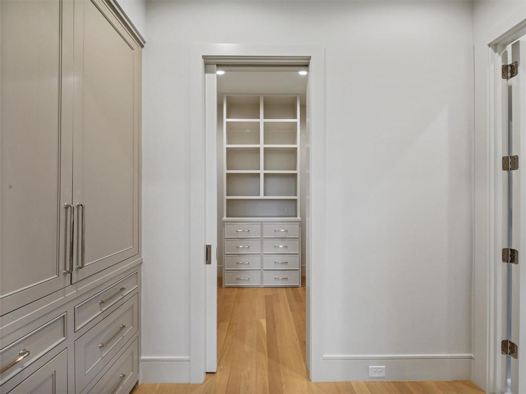 WINDSONG  Shaddock Custom - Residential