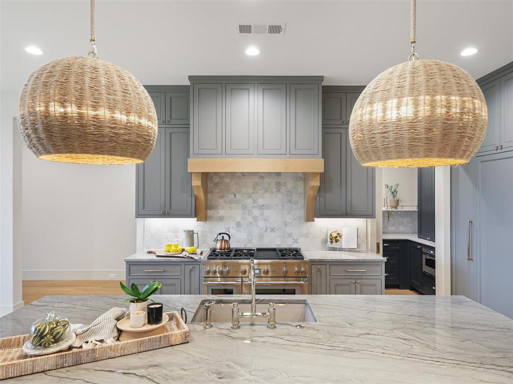 WINDSONG  Shaddock Custom - Residential