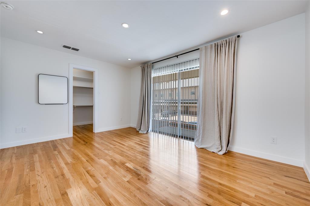 4616 West Lovers Lane Condos B - Residential
