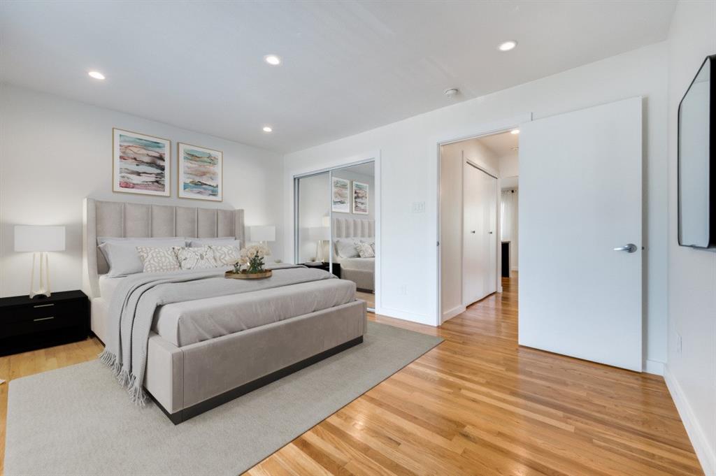4616 West Lovers Lane Condos B - Residential
