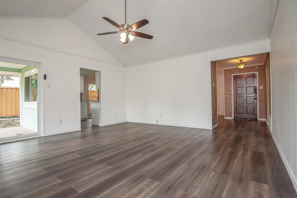 1912 Knob Hill Drive