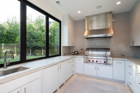 Tiny photo for 4815 Saint Johns Drive, Highland Park, TX 75205 (MLS # 21215709)