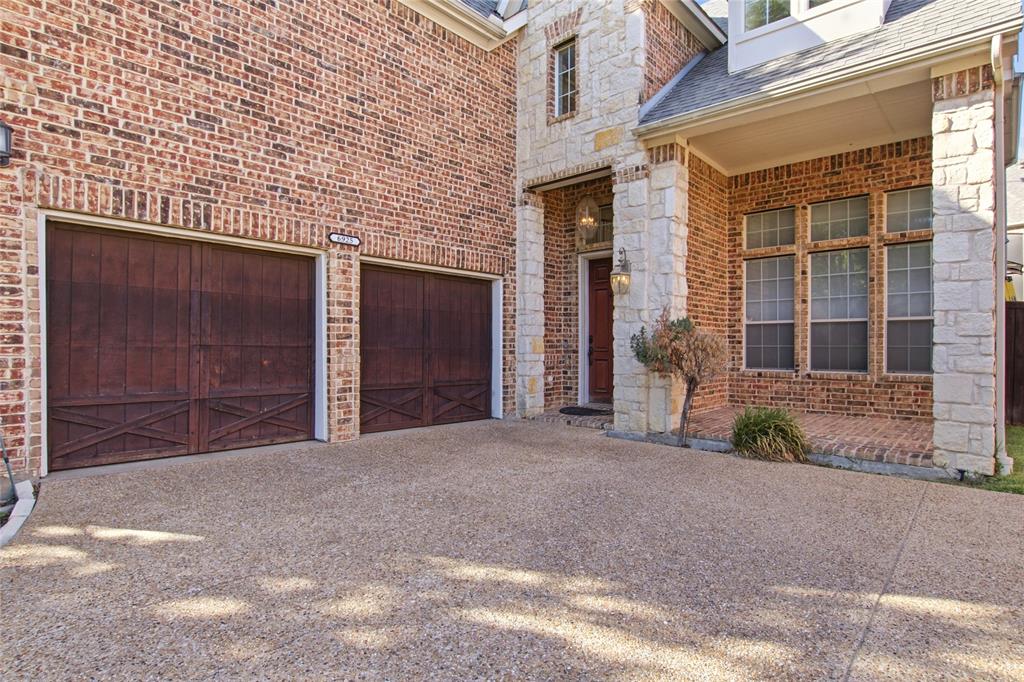 6925 Medallion Drive