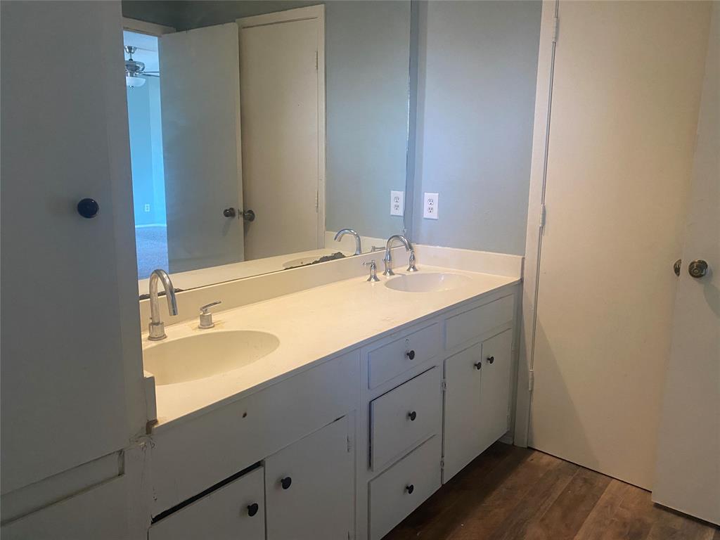 Woodhaven Twnhs Rev - Residential