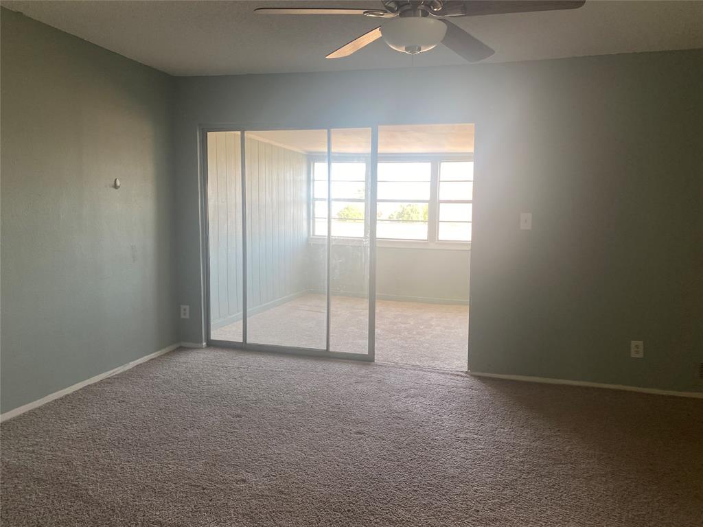 Woodhaven Twnhs Rev - Residential