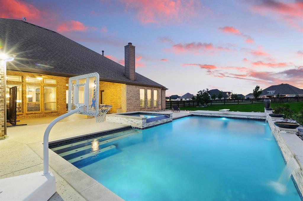 532 Westcreek Lane