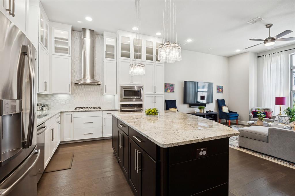 779 Lacey Oaks Place
