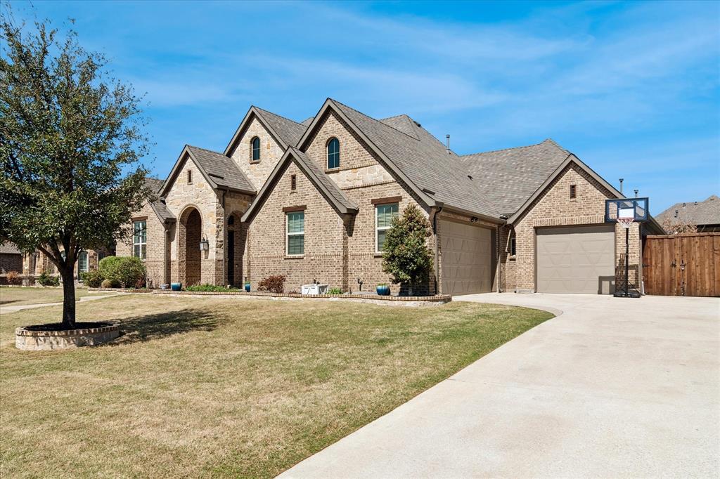 1761 Shavano Way