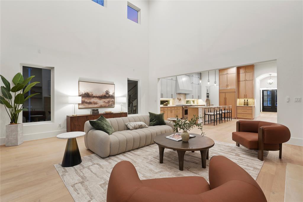 Lake Crest - Residential