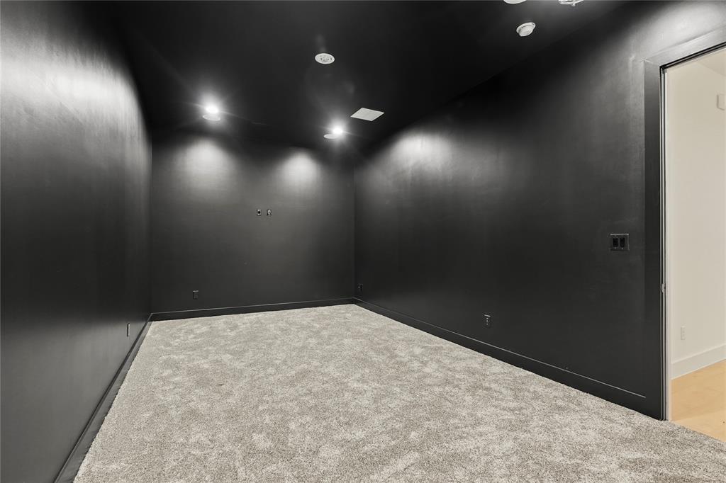 Lake Crest - Residential