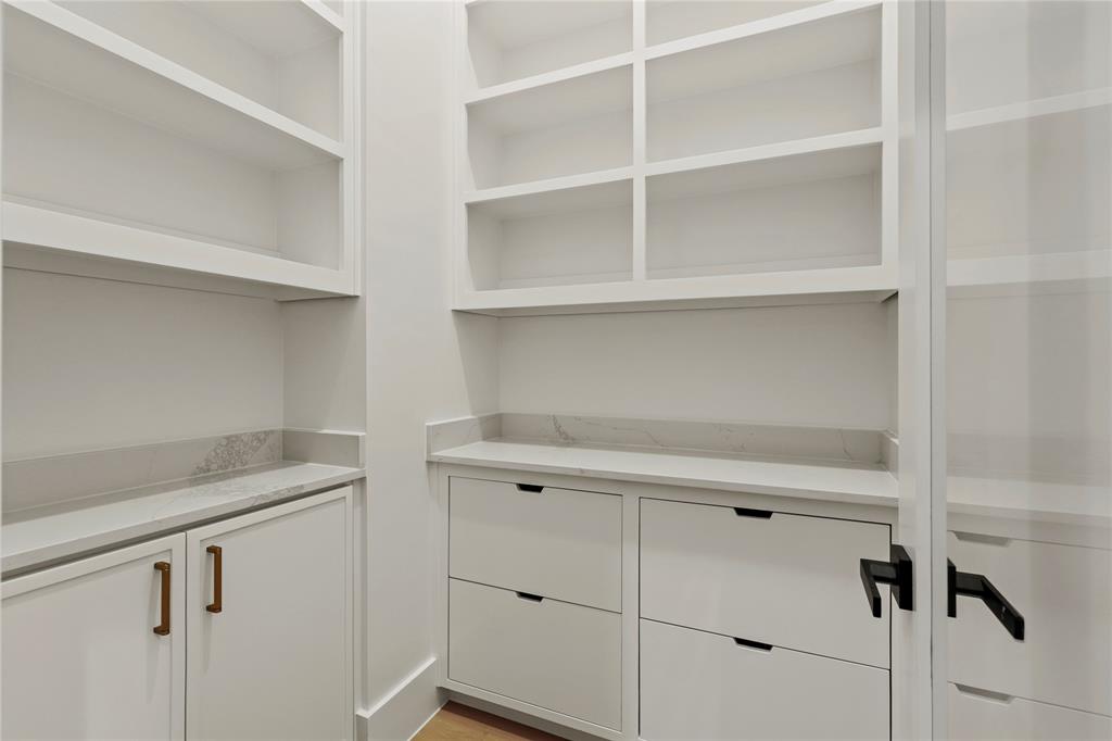 Lake Crest - Residential