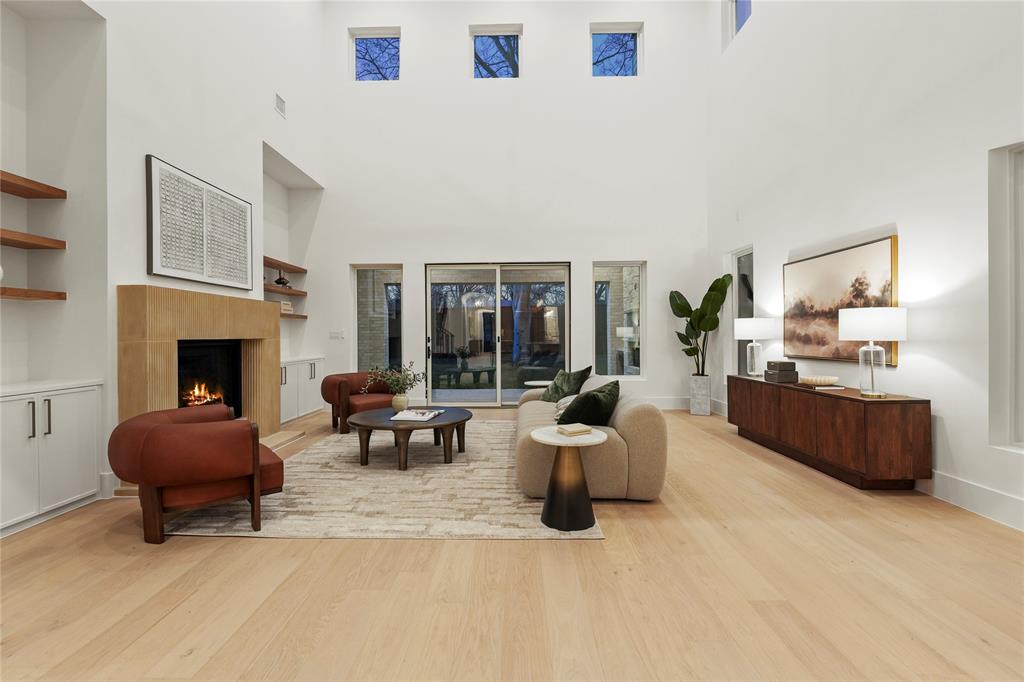 Lake Crest - Residential