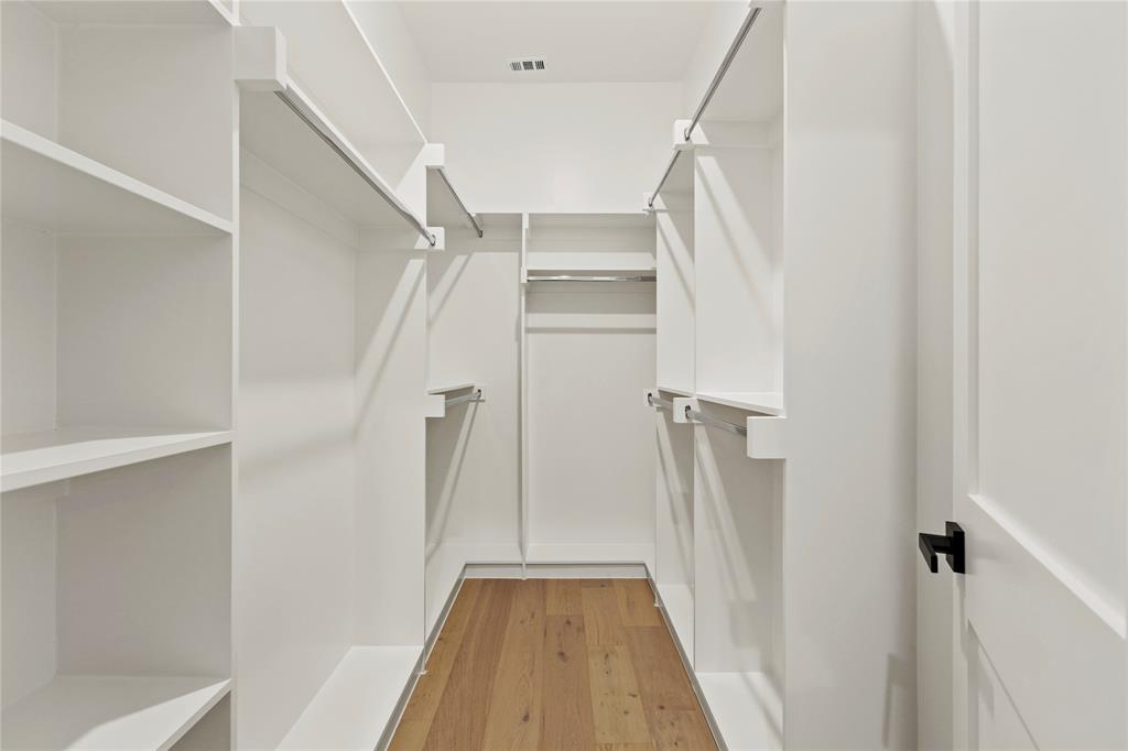 Lake Crest - Residential