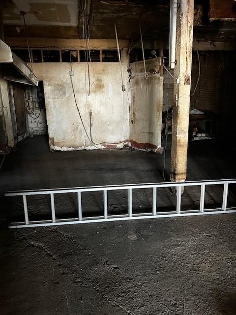 Queensborough Anx - Commercial Sale