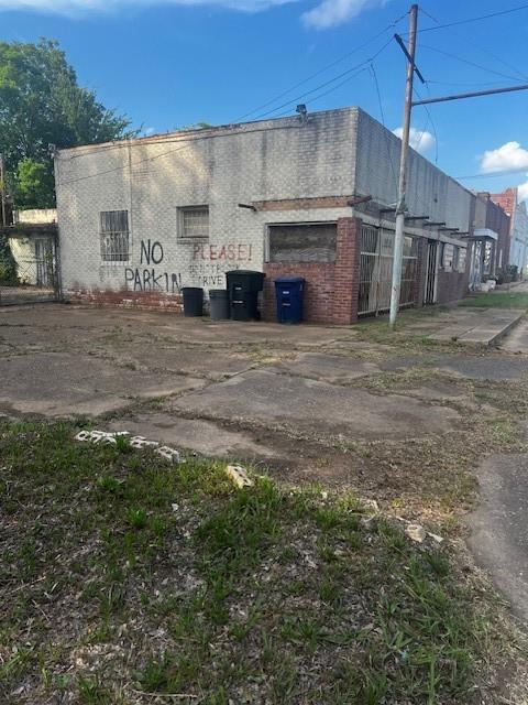 2818 Greenwood Road