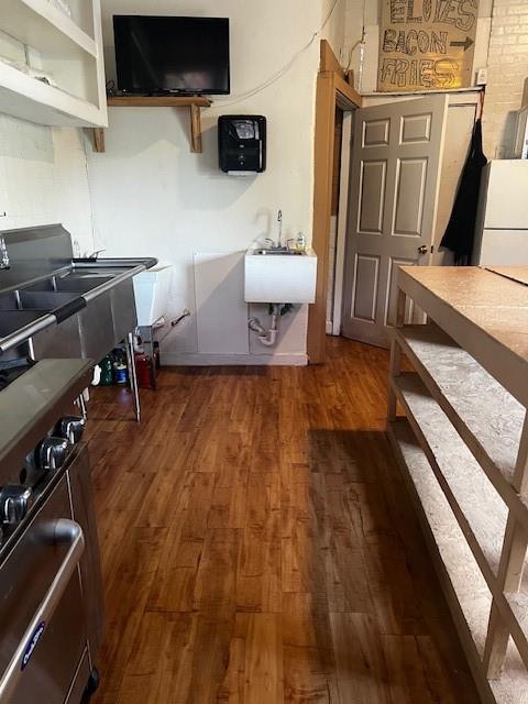 Queensborough Anx - Commercial Sale