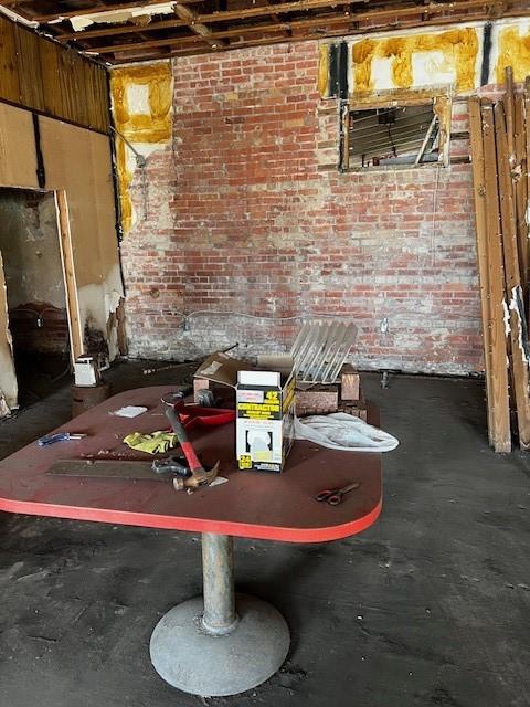 Queensborough Anx - Commercial Sale